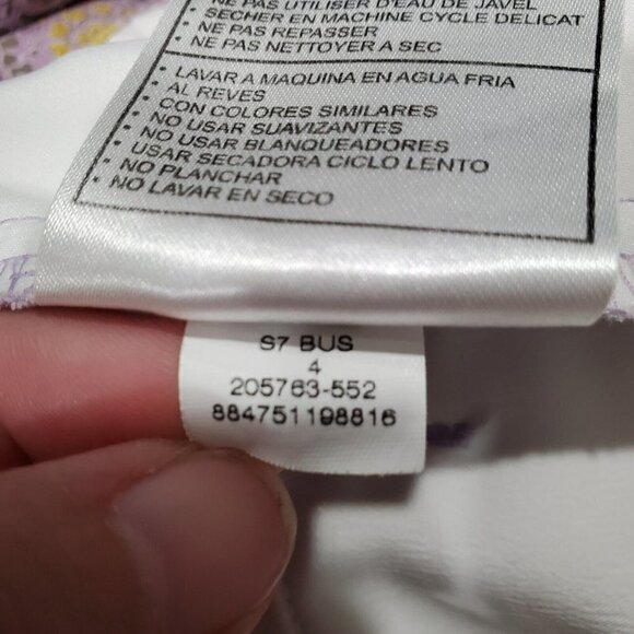 Nike Golf Women's Pink Paisley Bermuda Shorts Athletic Sports Pockets Size 4 - Picture 11 of 15